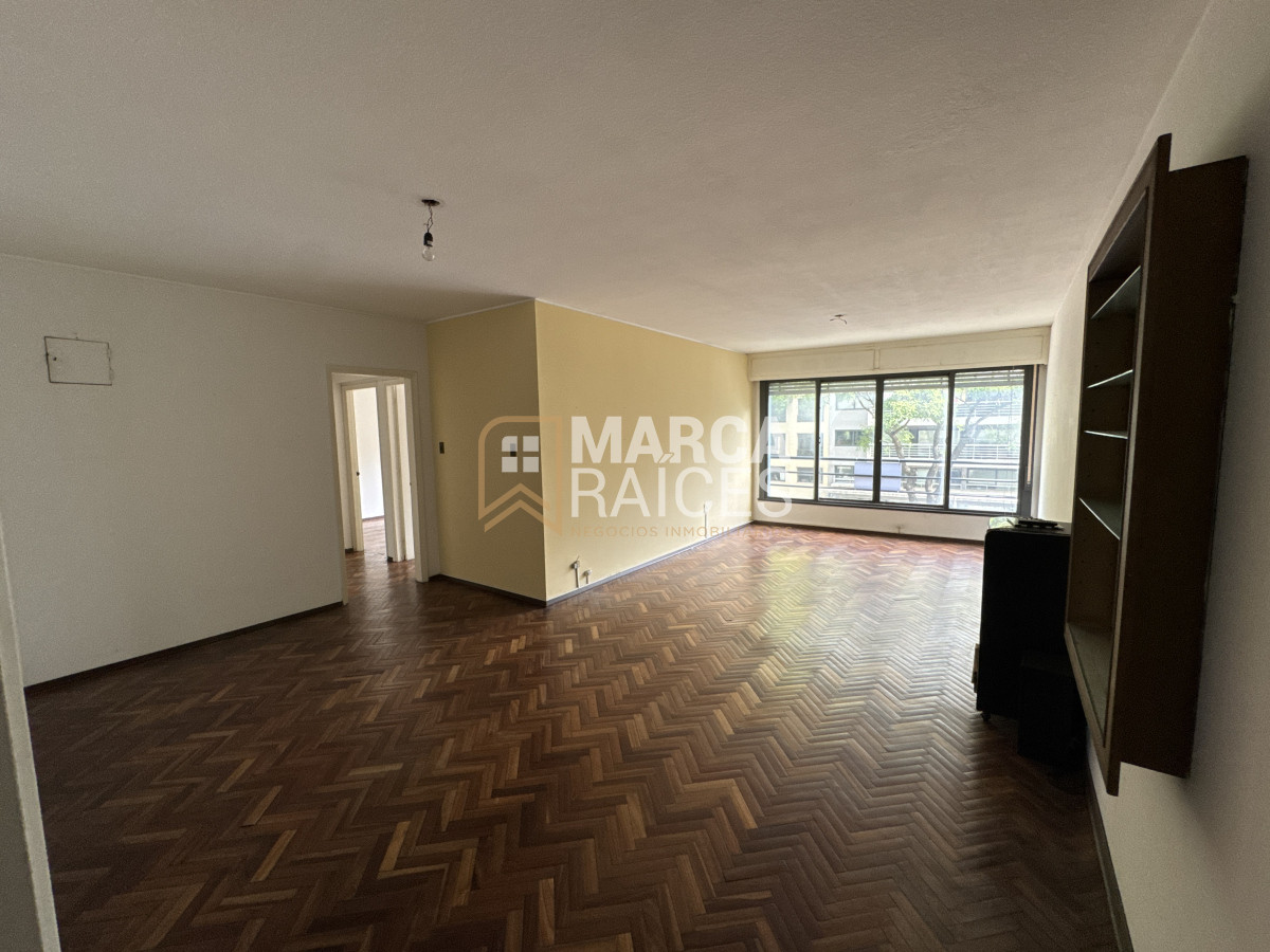 Apartamento ID.1199 - Venta Apartamento 4 Dormitorios 2 baños Garage Punta Carretas Montevideo