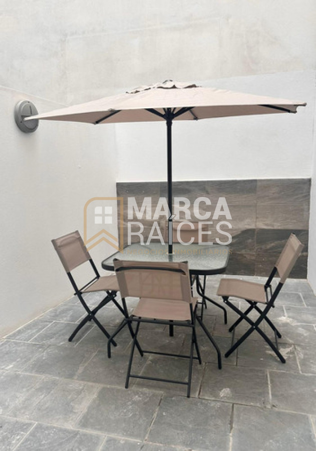 Apartamento ID.1827 - Alquiler Apartamento Monoambiente con Patio Pocitos Montevideo