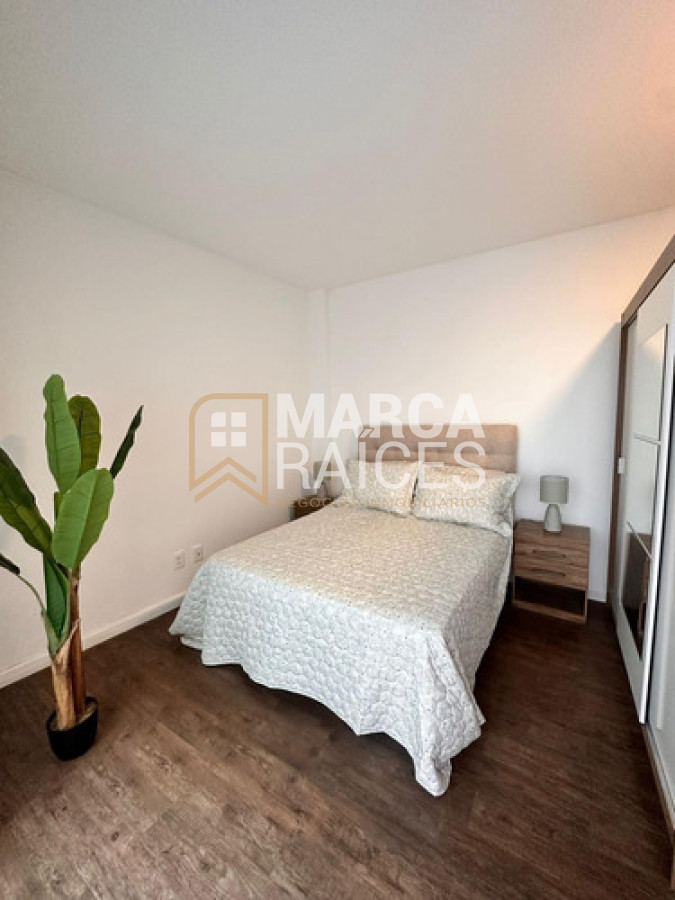 Apartamento ID.1827 - Alquiler Apartamento Monoambiente con Patio Pocitos Montevideo