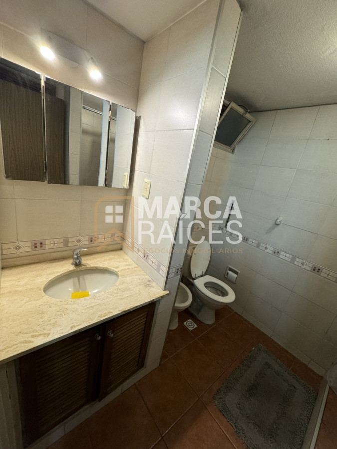 Apartamento ID.718 - Venta Apartamento 2 Dormitorios 2 Baños Con Estacionamiento Centro