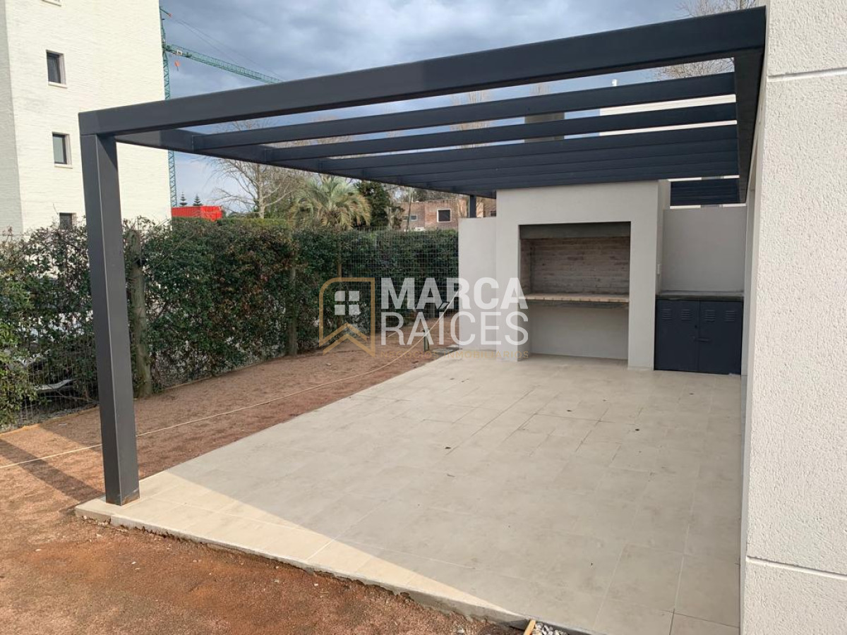Apartamento ID.793 - Venta Casa 3 Dormitorios 2 Baños Parrillero Barra de Carrasco
