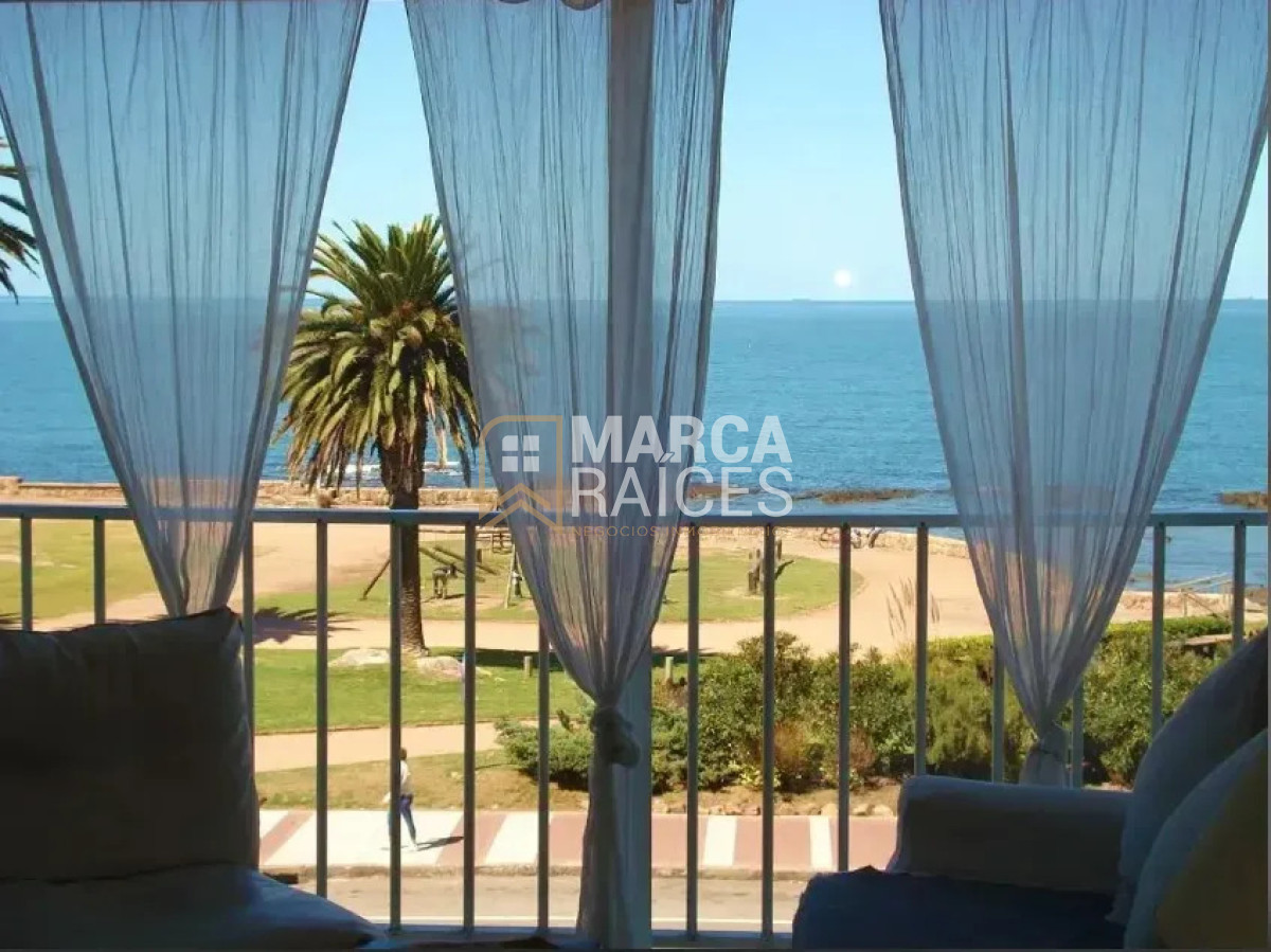 Apartamento ID.1997 - Alquiler Apartamento Amoblado 2 Dormitorios frente a la rambla Pocitos Montevideo