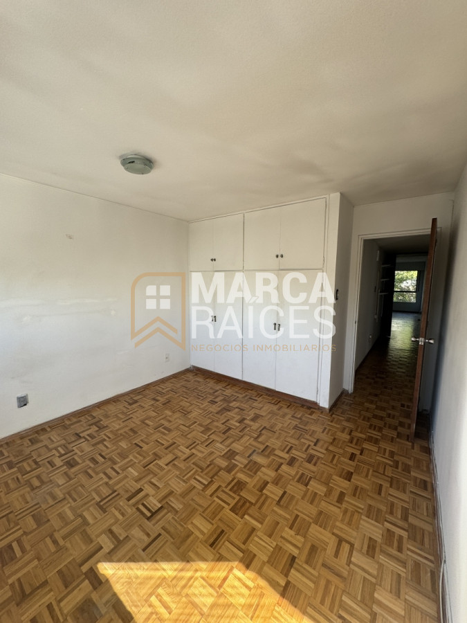 Apartamento ID.718 - Venta Apartamento 2 Dormitorios 2 Baños Con Estacionamiento Centro