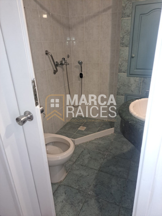 Apartamento ID.1809 - Venta Apartamento 3 dormitorios, 2 baños, con garage. Pocitos, Montevideo