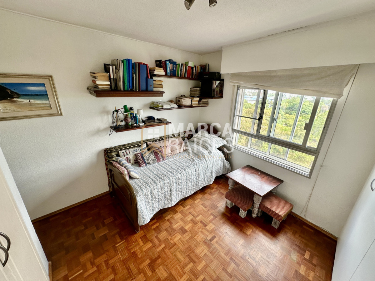 Apartamento ID.1804 - Venta Apartamento Tipo Penthouse 4 Dormitorios 3 Baños Doble Garage Barbacoa Parque Batlle Montevideo