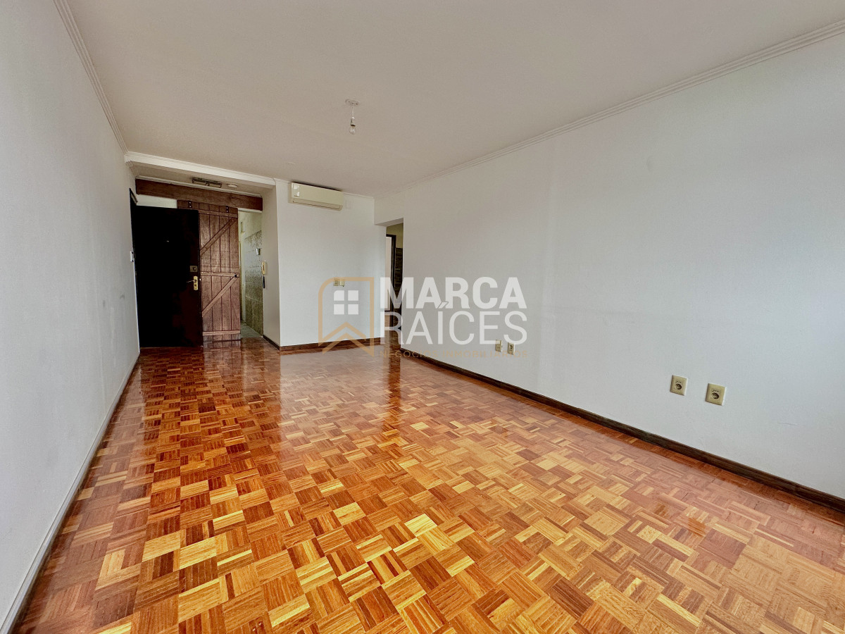 Apartamento ID.1650 - Alquiler Apartamento 2 Dormitoros Garage Pocitos Montevideo