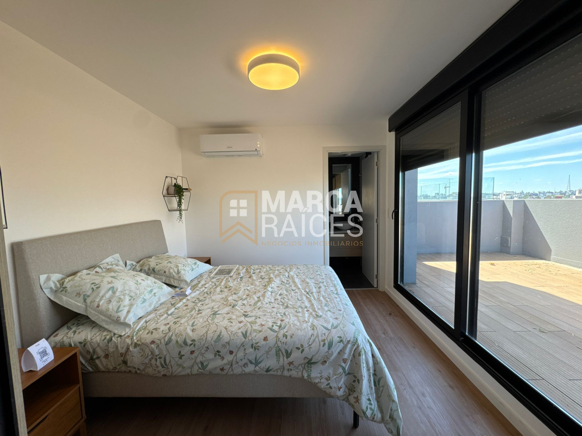 Apartamento ID.1201 - Venta Pent House 2 Dormitorios Con Renta Terraza con Parrillero Y Garaje Doble Punta Carretas Montevideo
