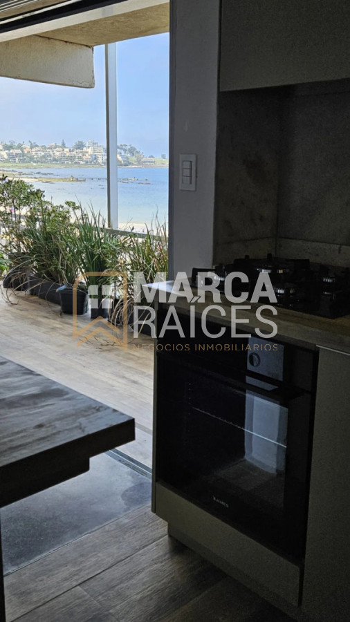 Apartamento ID.1989 - Alquiler Apartamento 2 Dormitorios frente al Mar. Malvin, Montevideo