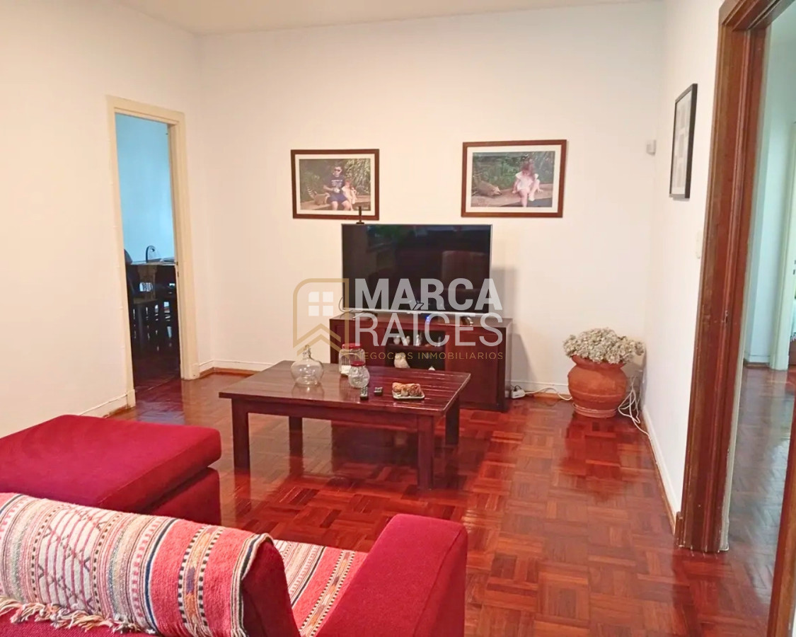 Apartamento ID.1728 - Venta Apartamento 4 Dormitorios 2 Baños Balcon Centro Montevideo