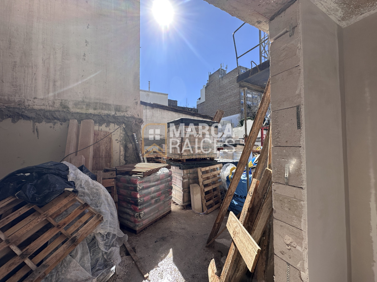 Apartamento ID.1016 - Venta Apartamento 1 Dormitorio en construcción con balcon y patio Centro Sur Montevideo