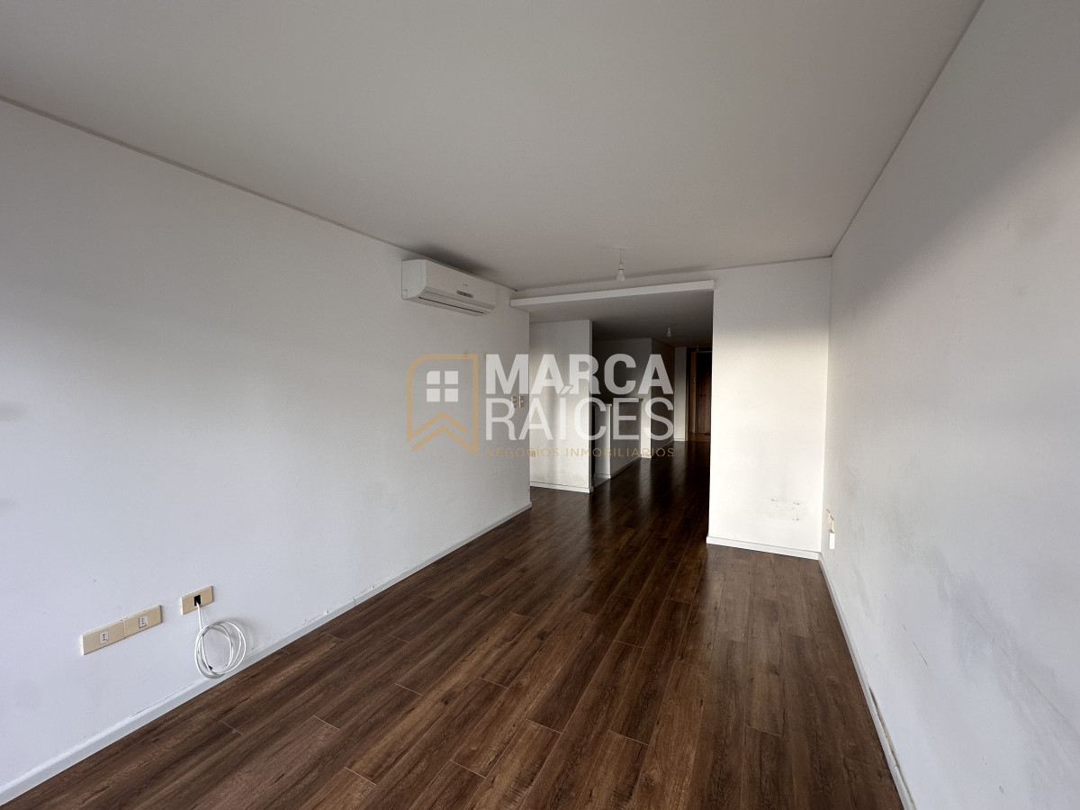 Apartamento ID.1380 - Alquiler Apartamento moderno 1 Dormitorio opcion con garage Centro Montevideo