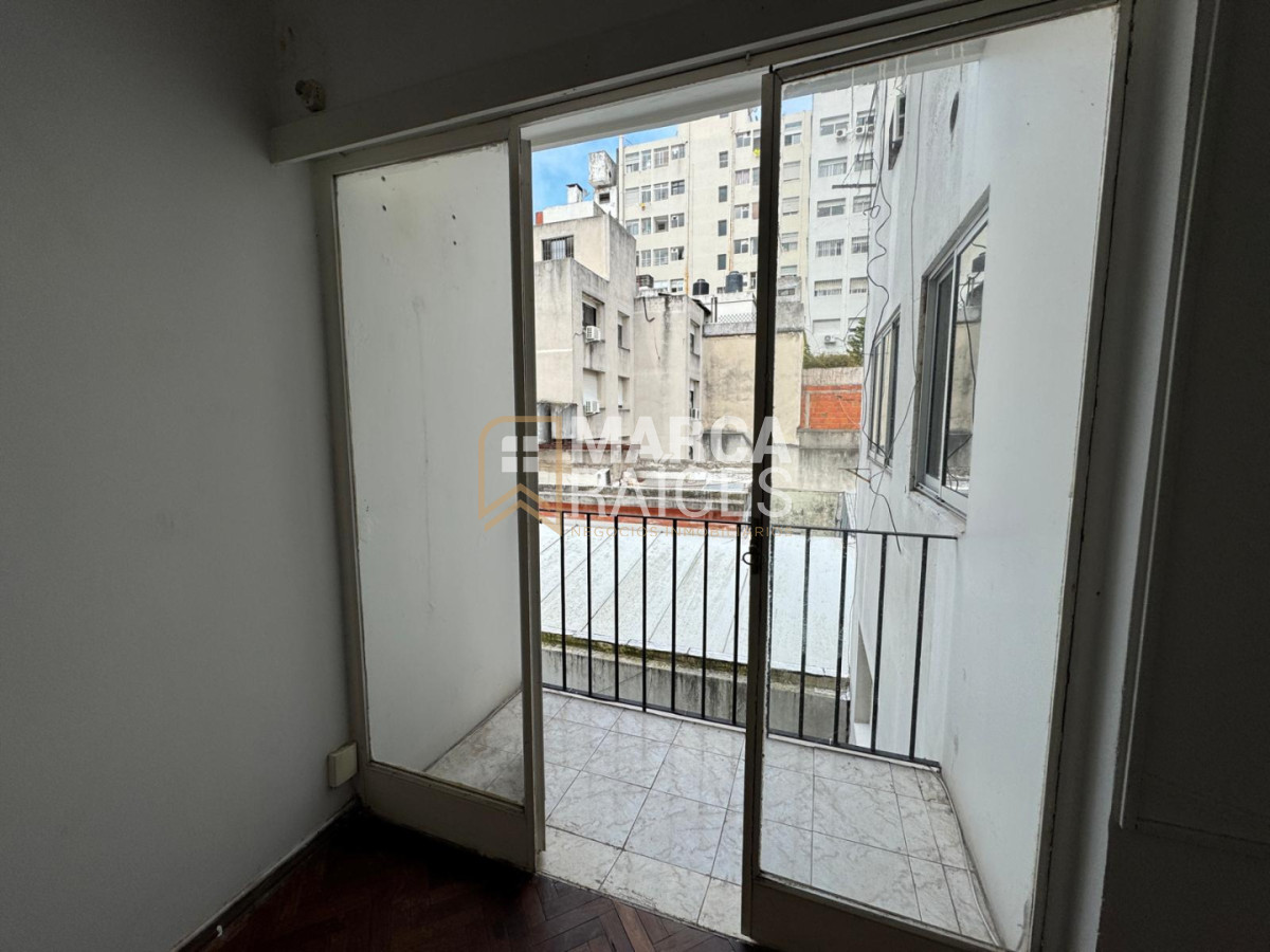 Apartamento ID.1974 - DAlquiler Apartamento 1 Dormitorio Segundo Piso por Escalera Pocitos Montevideo
