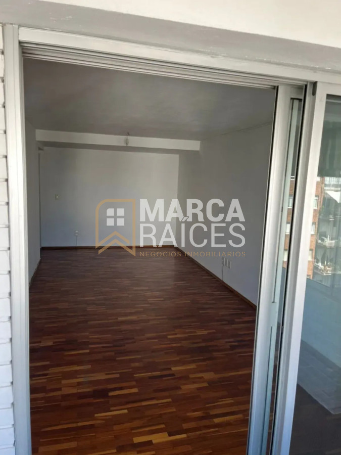 Apartamento ID.1993 - Alquiler Apartamento 2 Dormitorios, 2 Baños, 1 Garage. Montevideo Punta Carretas