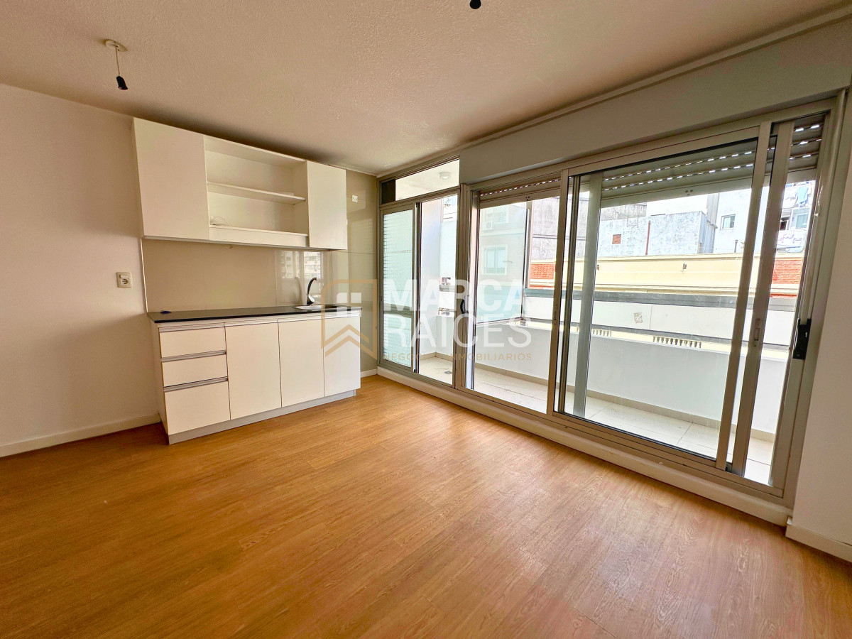 Apartamento ID.1356 - Venta Apartamento 2 Dormitorios Garage Tres Cruces Montevideo