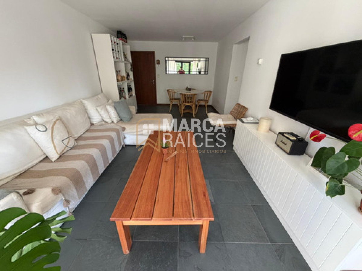 Apartamento ID.1858 - Apartamento en Alquiler 2 Dormitorios, 2 Baños. Barra de Carrasco, Canelones