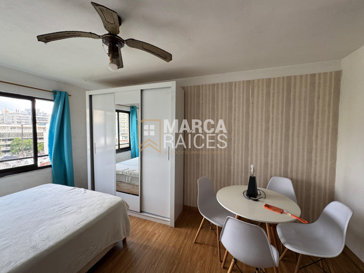 Apartamento ID.120 - Venta Apartamento Monoambiente Luminoso Centro a 1 Cuadra de ORT Montevideo