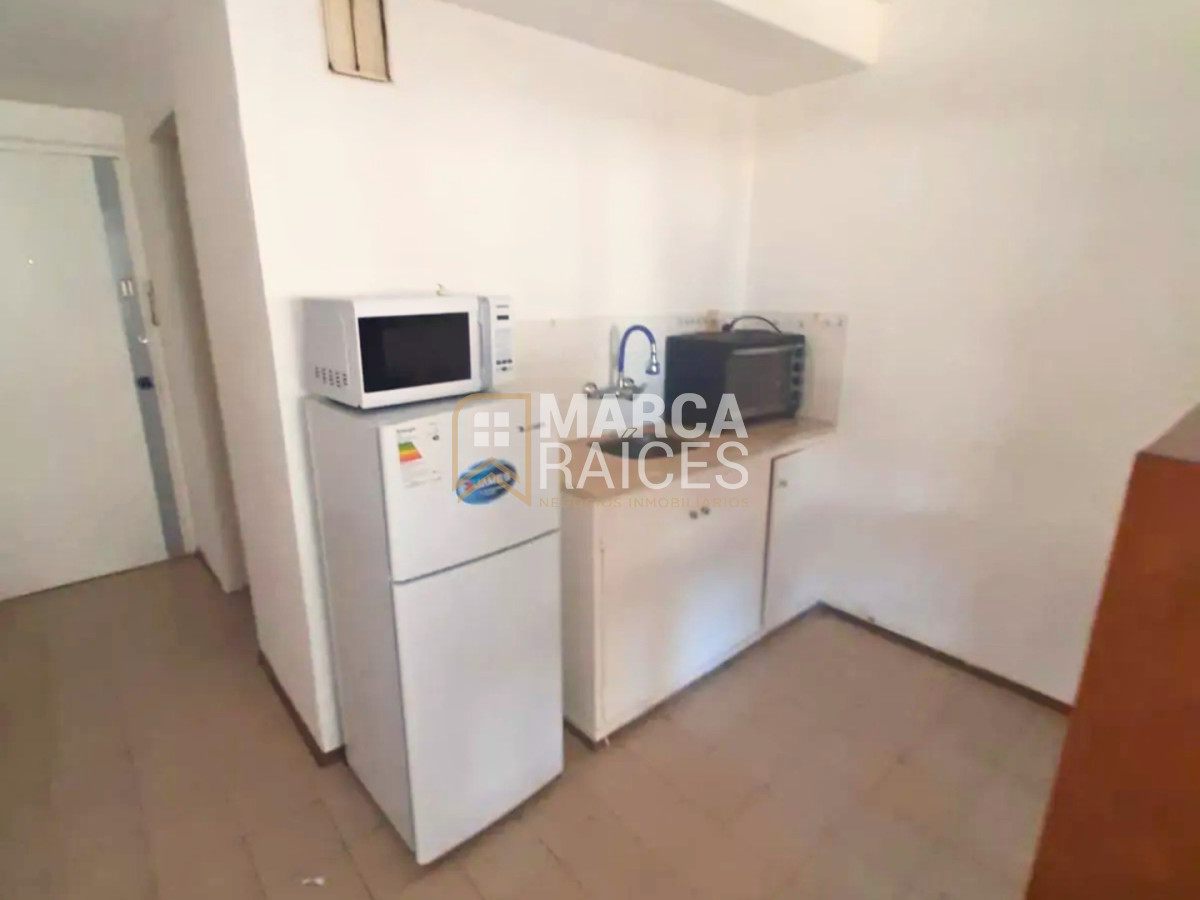 Apartamento ID.1908 - Alquiler Apartamento Monoambiente Piso Alto Cordon Montevideo