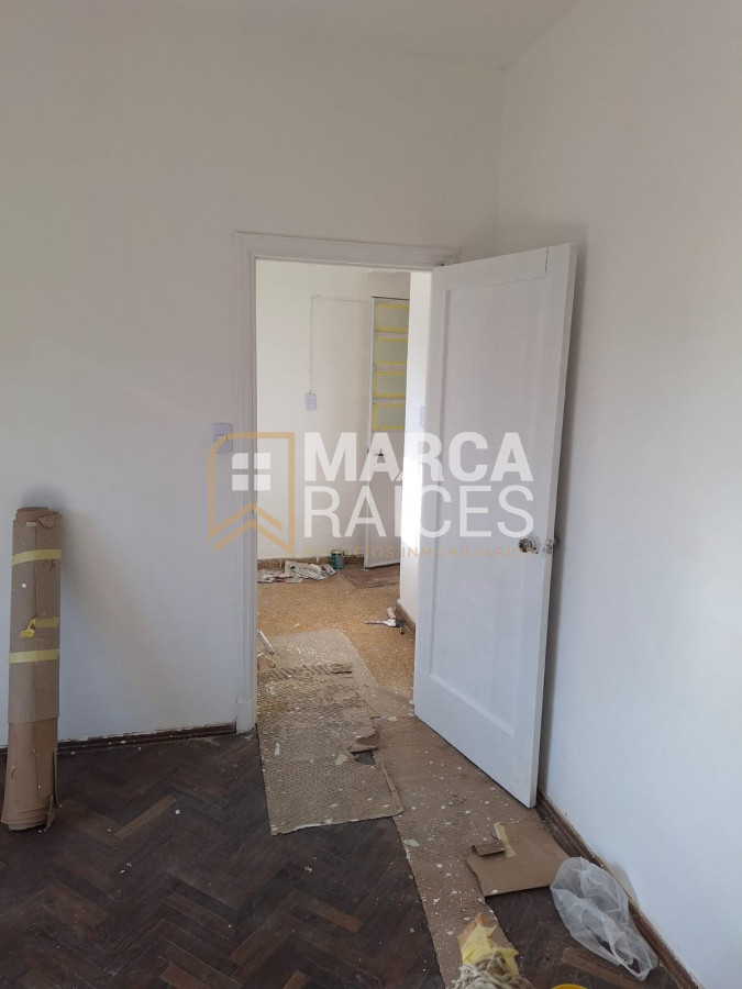 Apartamento ID.1627 - Alquiler Apartamento 1 Dormitorio Segundo Piso Requena esq Bv. España Parque Rodo Montevideo