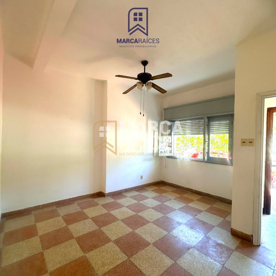 Apartamento ID.559 - Venta Casa 2 Dormitorios con patio Palermo Montevideo 