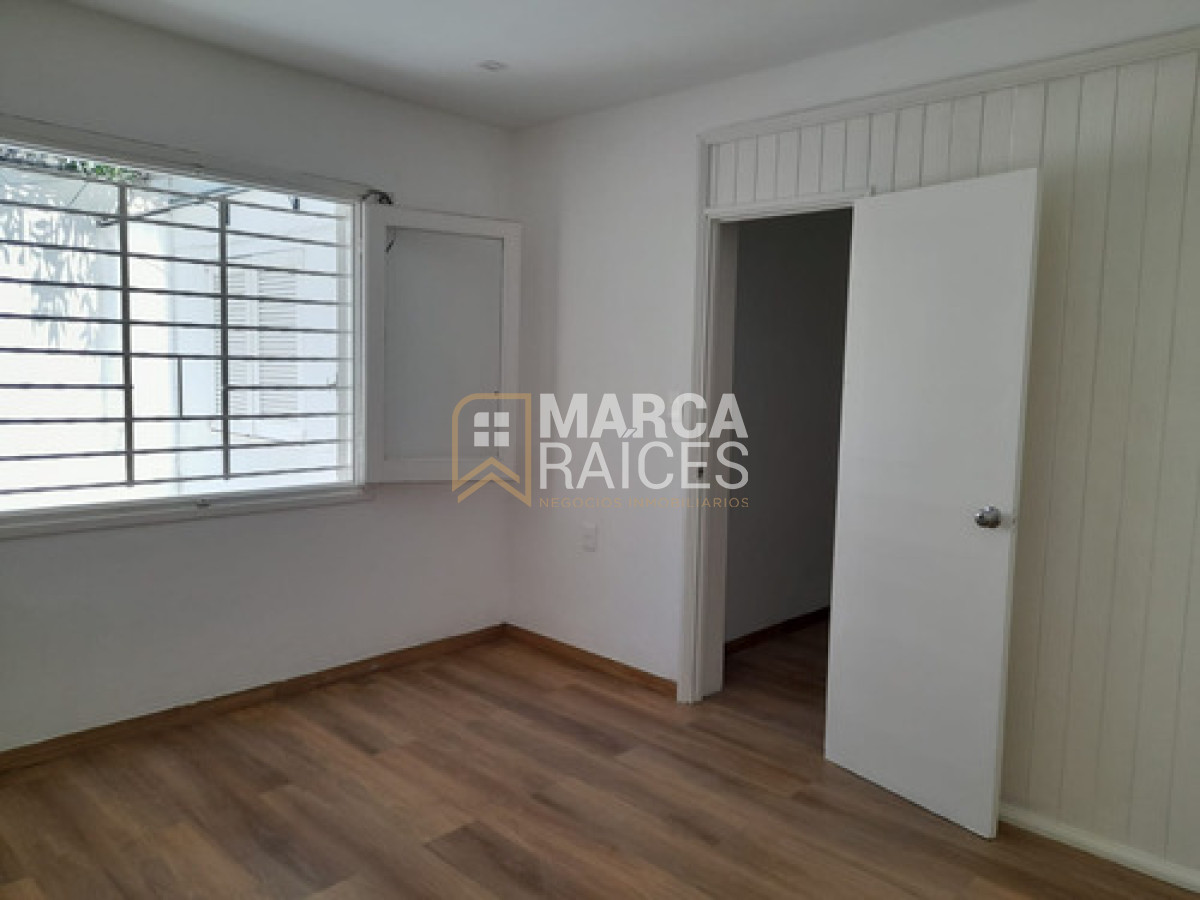 Apartamento ID.1816 - Alquiler Apartamento 2 Dormitorios, planta baja con patio. La Blanqueada, Montevideo