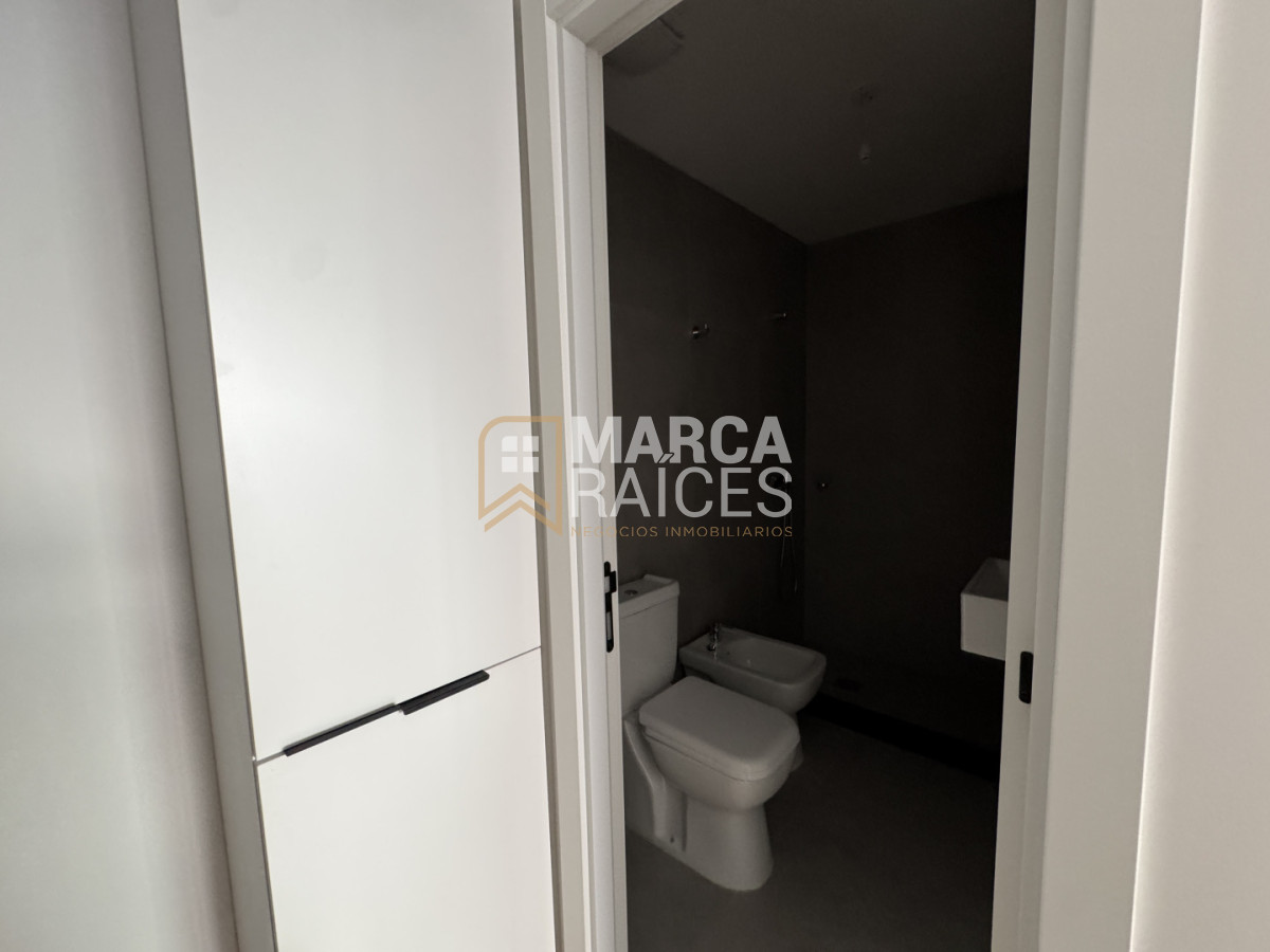 Apartamento ID.2009 - Venta Apartamento monoambiente piso alto estrenar ideal para inversor Centro Sur Montevideo