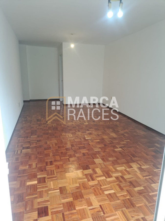 Apartamento ID.1809 - Venta Apartamento 3 dormitorios, 2 baños, con garage. Pocitos, Montevideo
