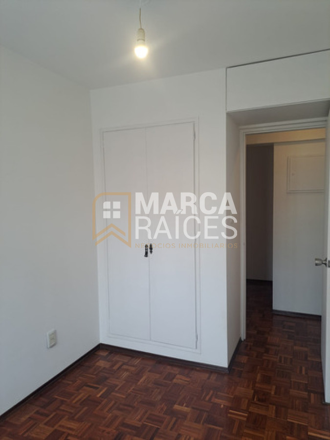 Apartamento ID.1809 - Venta Apartamento 3 dormitorios, 2 baños, con garage. Pocitos, Montevideo