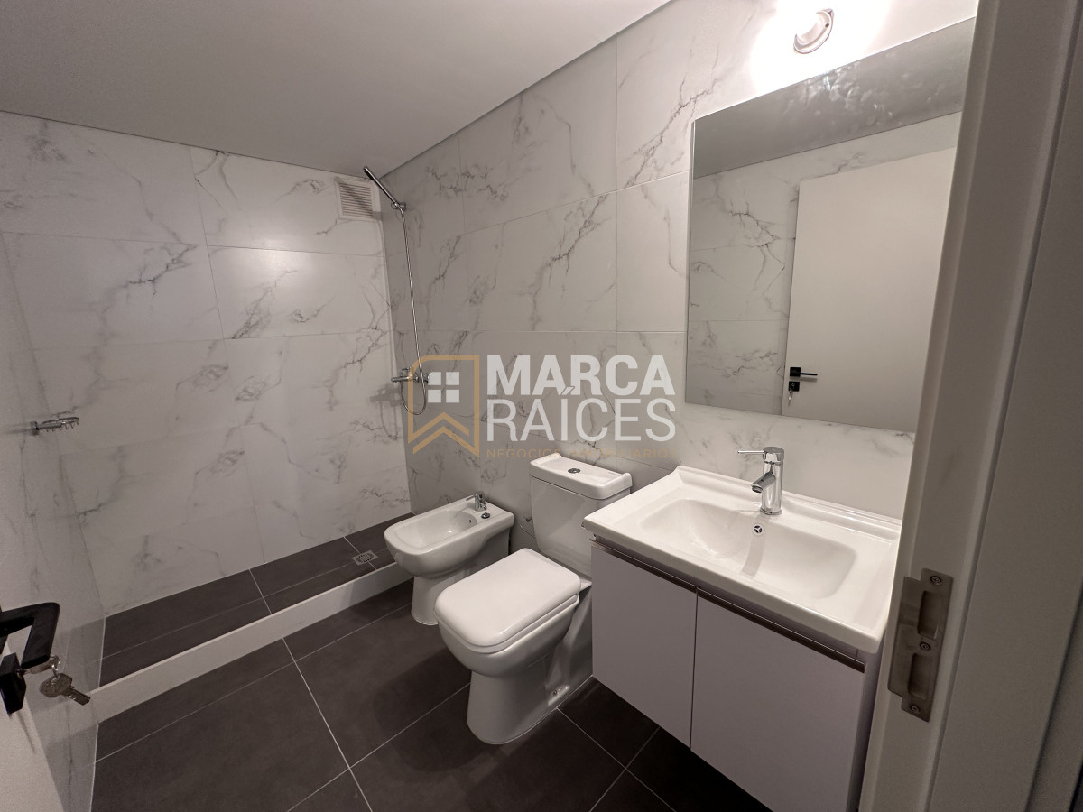 Apartamento ID.1292 - Alquiler Loft Monoambiente semi equipado Con Garage Villa Biarritz Punta Carretas Montevideo