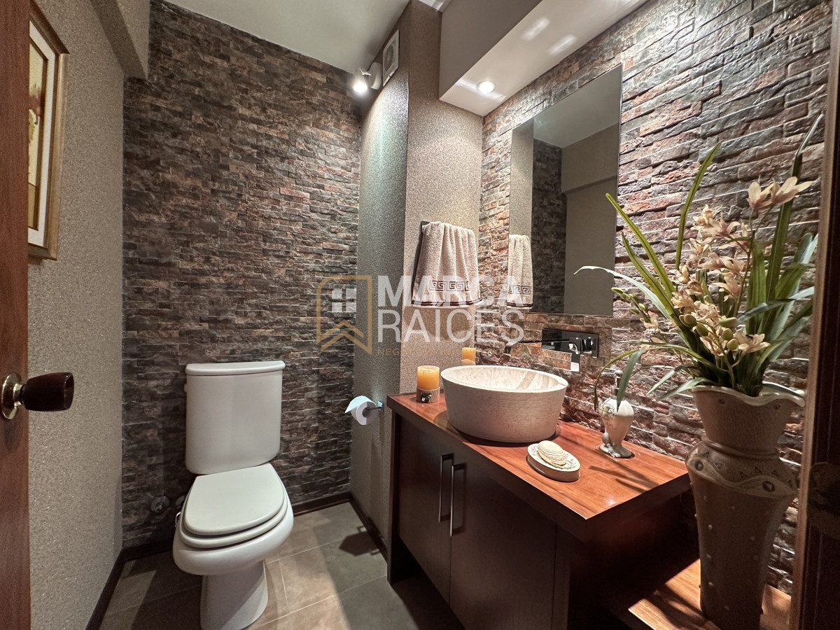 Apartamento ID.888 - Venta Espectacular Apartamento Sobre Rambla 4 Dormitorios Garage Doble Punta Carretas Montevideo