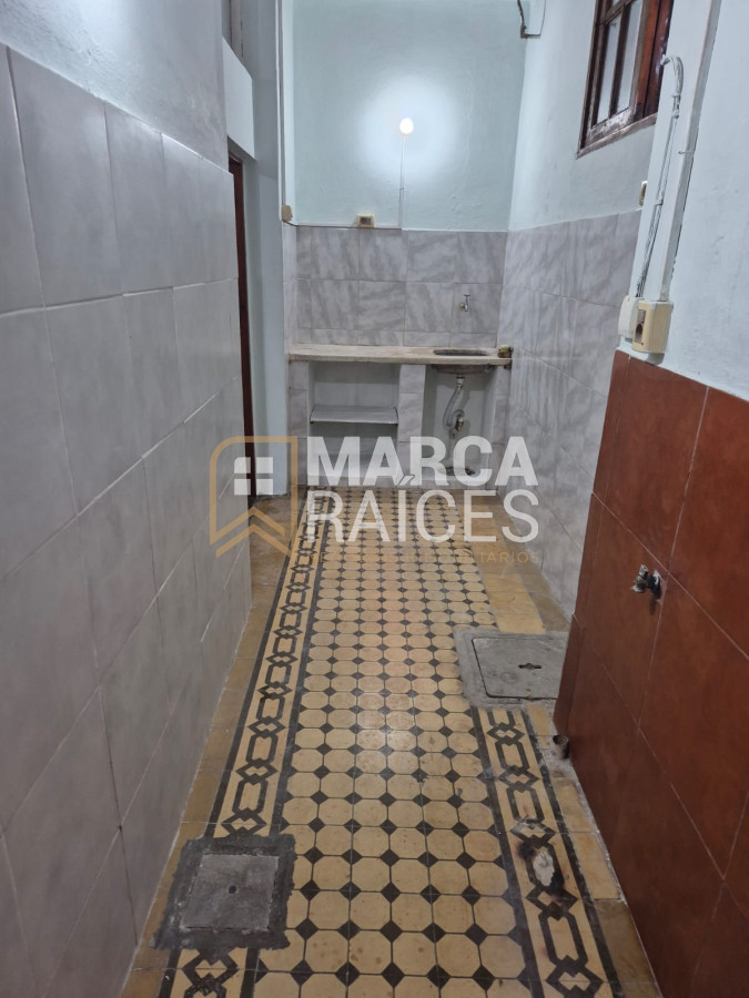 Apartamento ID.1247 - Alquiler Apartamento 1 Dormitorio Patio Planta Baja Centro Montevideo