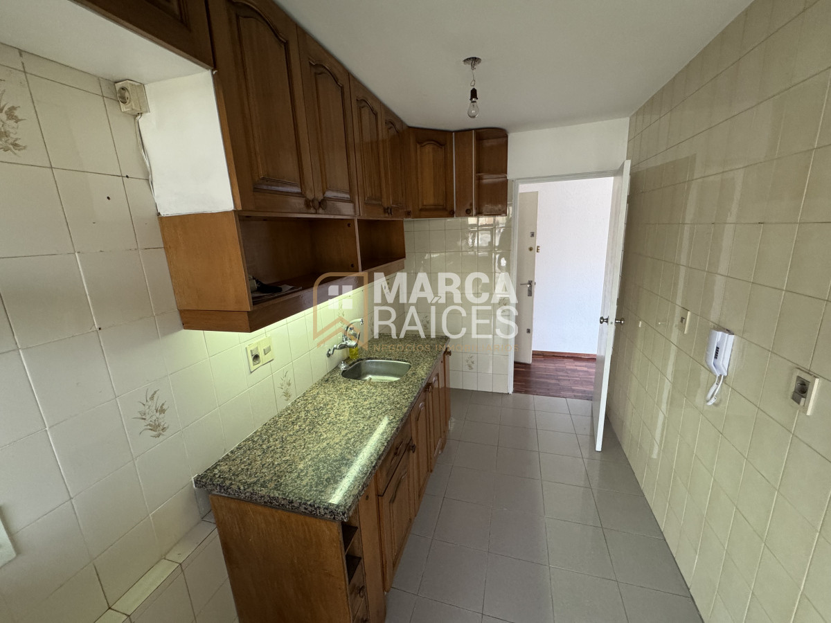 Apartamento ID.828 - Alquiler Apartamento 2 Dormitorios Luminoso Cordon Montevideo