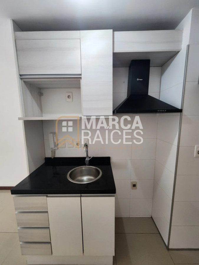 Apartamento ID.1841 - Alquiler Monoambiente al frente. Pocitos, Montevideo