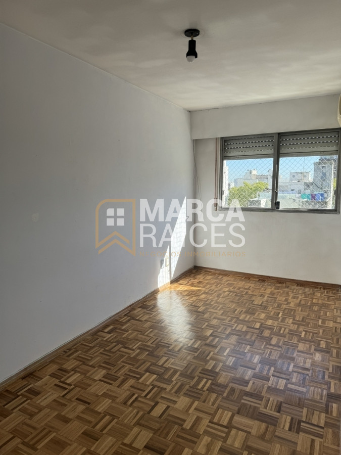 Apartamento ID.718 - Venta Apartamento 2 Dormitorios 2 Baños Con Estacionamiento Centro