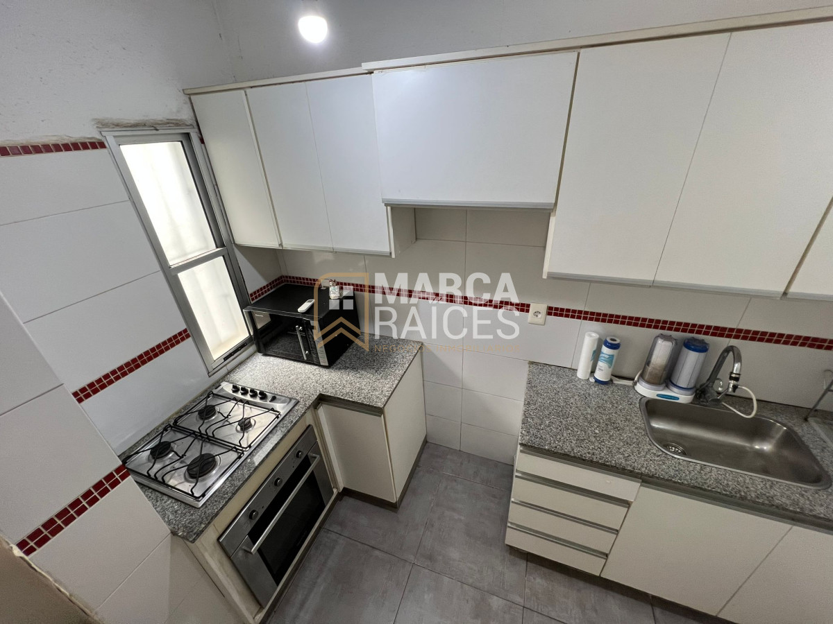 Apartamento ID.307 - Venta Apartamento 2 Dormitorios Patio con renta ideal para inversor Barrio Sur Montevideo