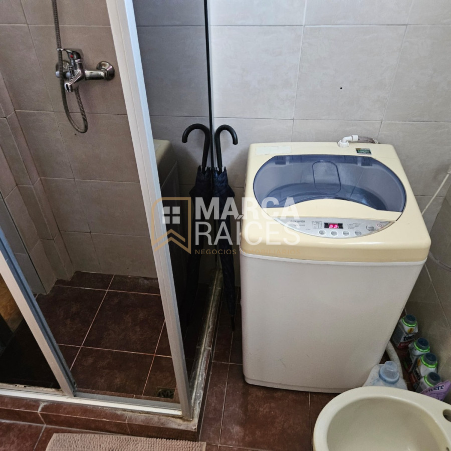 Apartamento ID.1325 - Venta Apartamento 1 Dormitorio Terraza con Parrillero Centro Montevideo