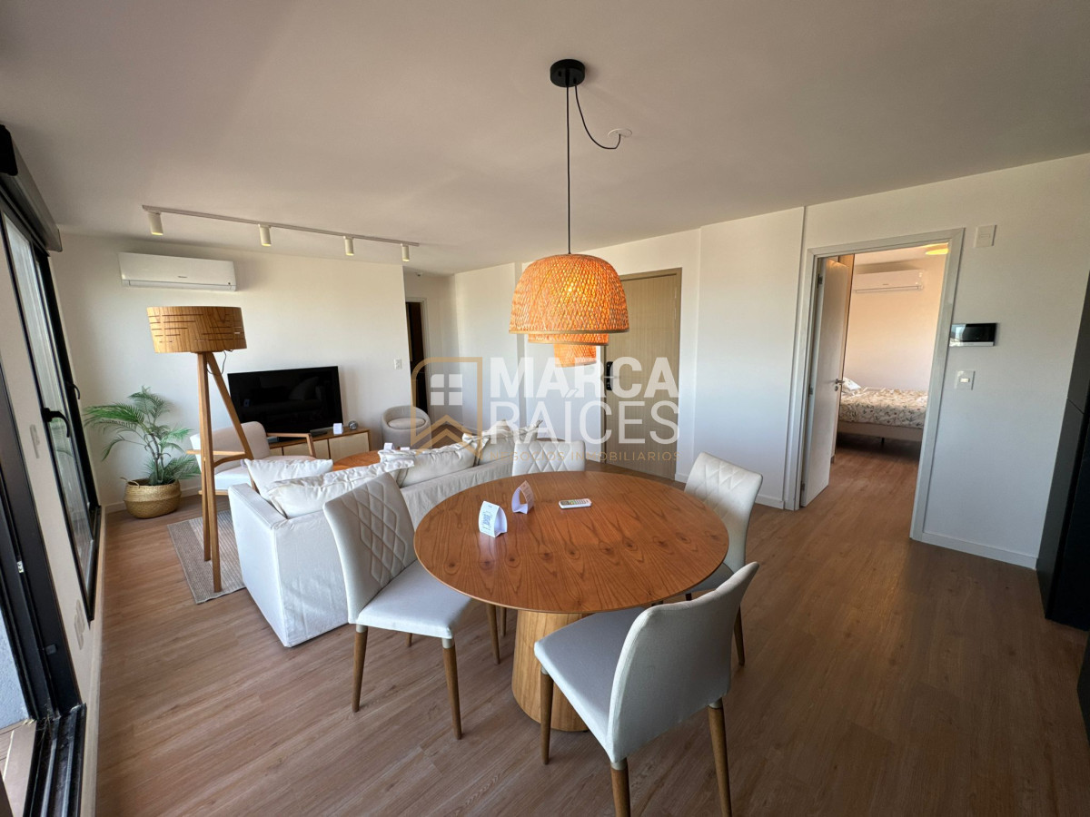 Apartamento ID.1201 - Venta Pent House 2 Dormitorios Con Renta Terraza con Parrillero Y Garaje Doble Punta Carretas Montevideo
