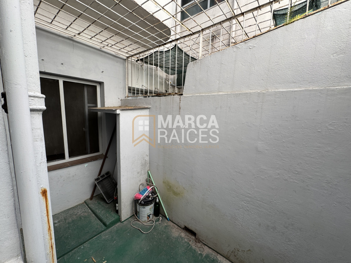 Apartamento ID.559 - Venta Casa 2 Dormitorios con patio Palermo Montevideo 