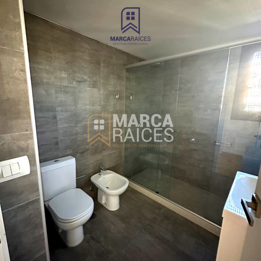 Apartamento ID.330 - Alquiler Apartamento penthouse 2 Dormitorios Centro Montevideo