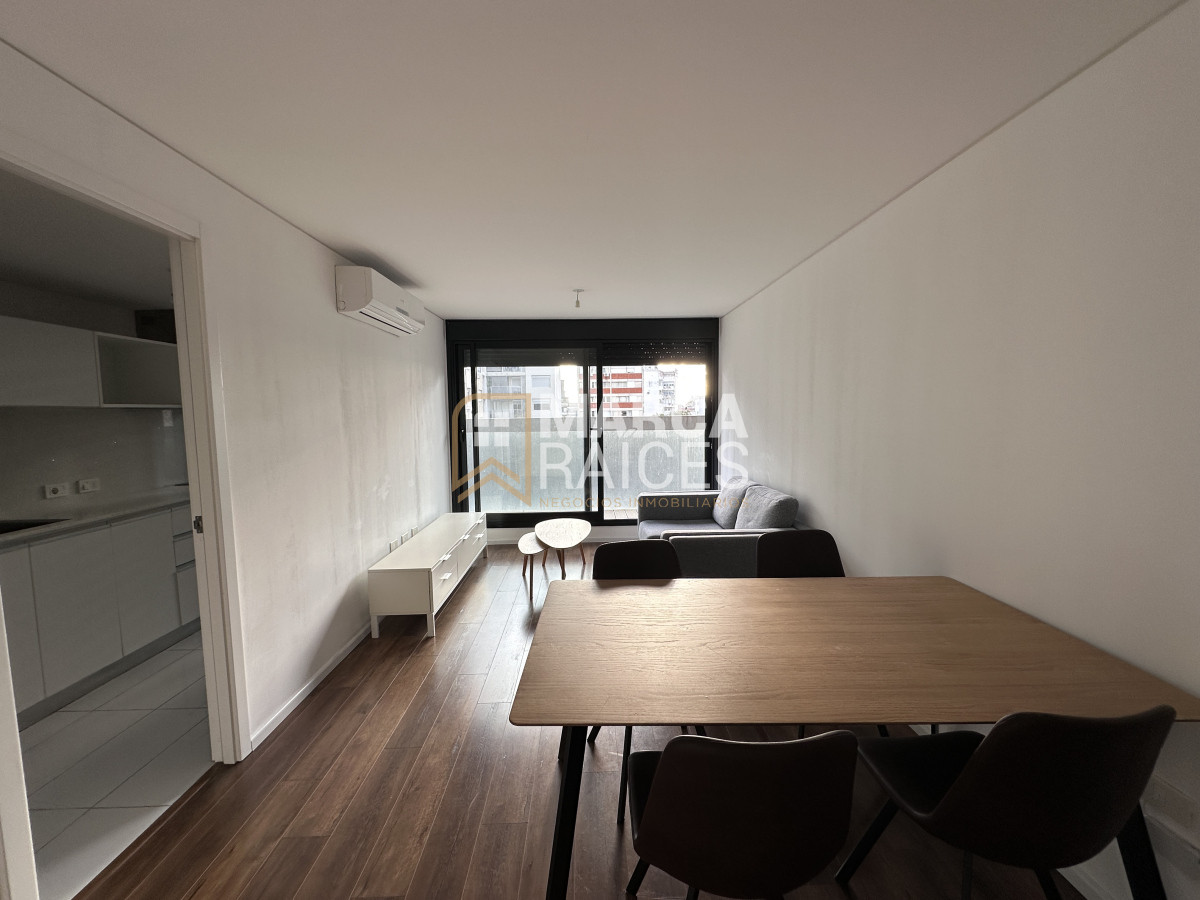 Apartamento ID.1379 - Alquiler Apartamento 2 Dormitorios Centro Montevideo