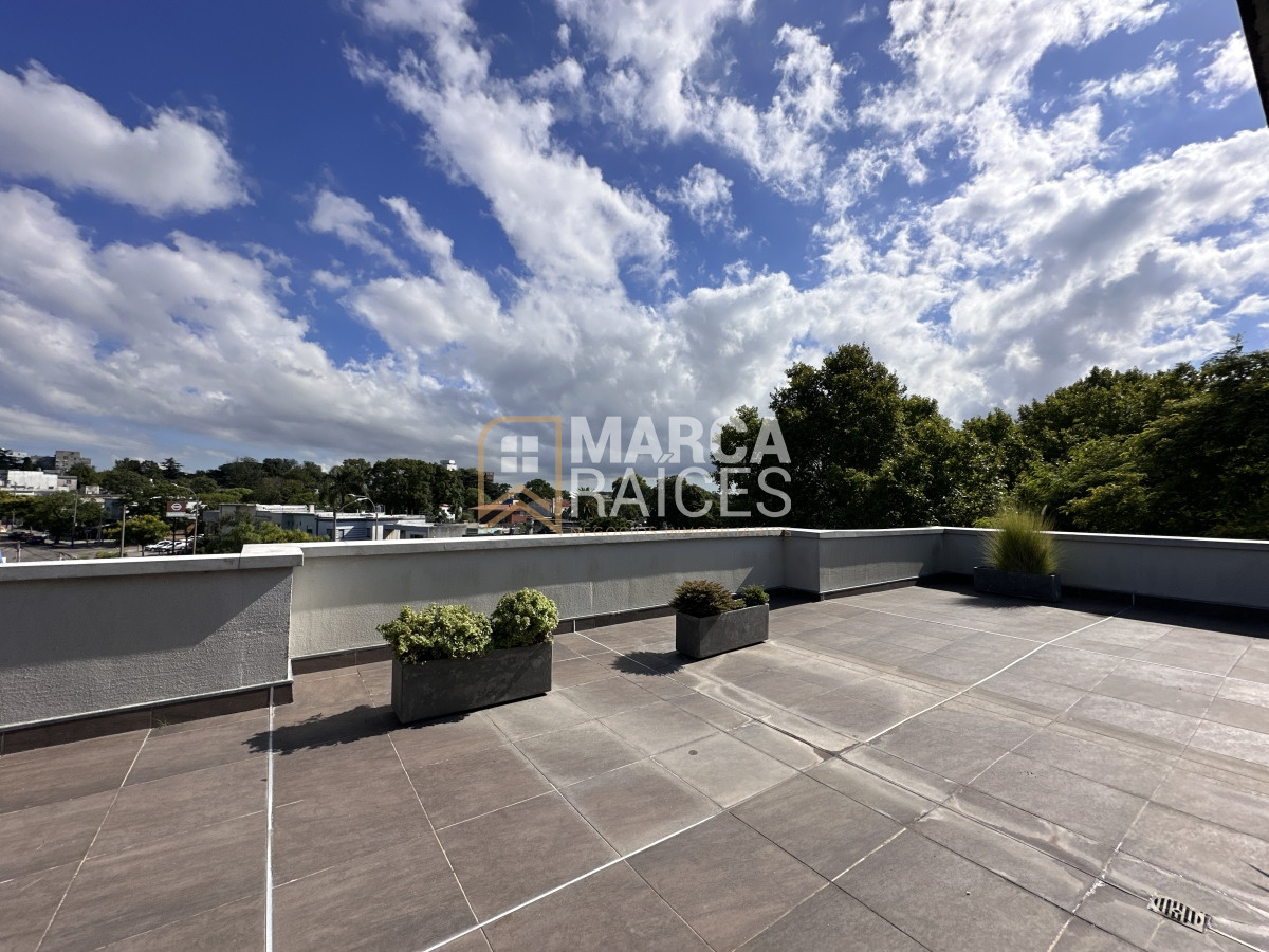 Apartamento ID.699 - Alquiler Apartamento 2 Dormitorios Balcon Cochera Complejo Cerrado Prado Montevideo