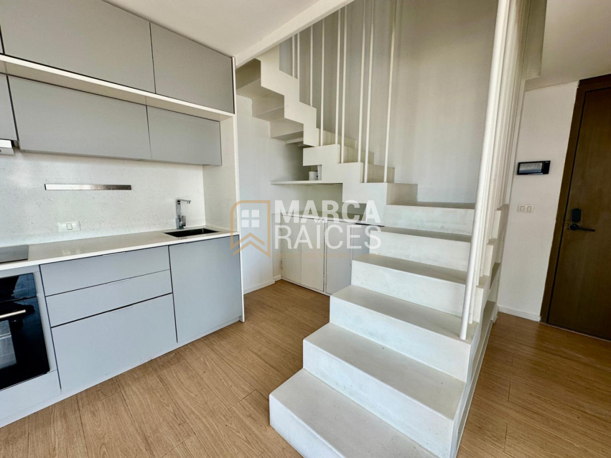 Apartamento ID.1212 - Alquiler Apartamento Premium Duplex 2 Dormitorios 2 Baños Piscina Centro Montevideo