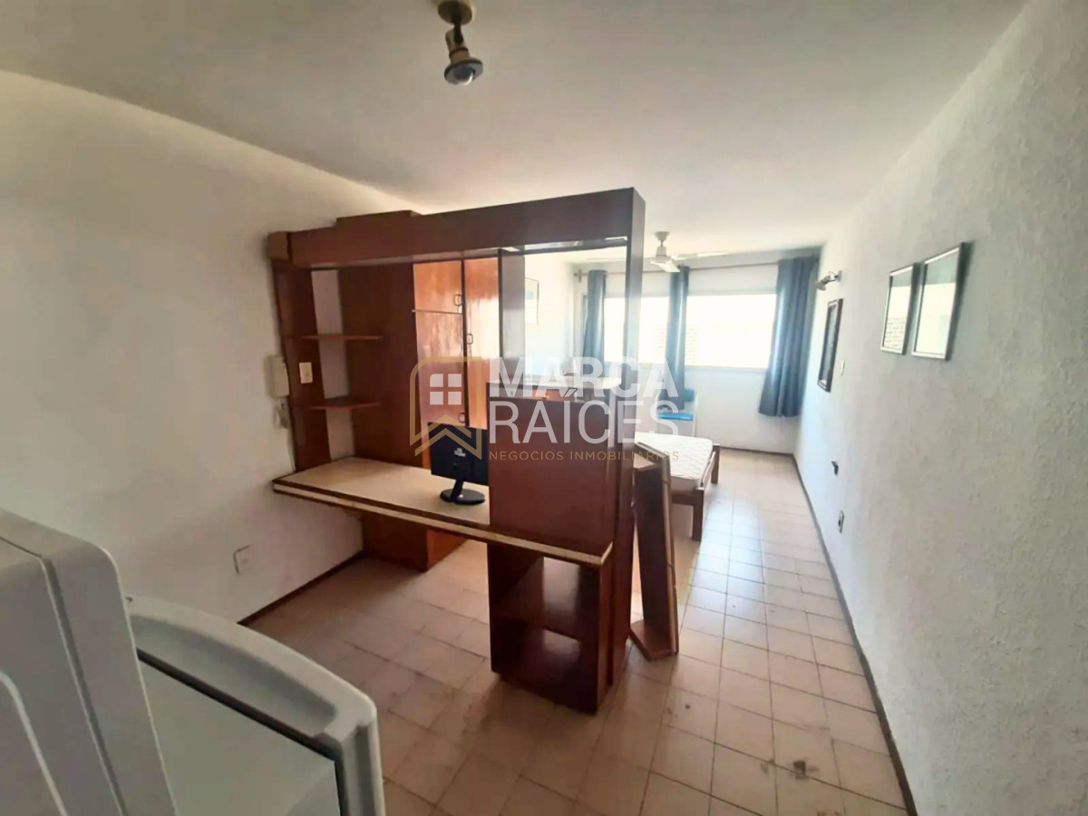 Apartamento ID.1908 - Alquiler Apartamento Monoambiente Piso Alto Cordon Montevideo