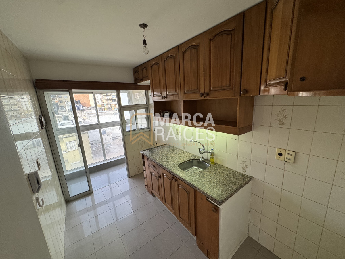 Apartamento ID.828 - Alquiler Apartamento 2 Dormitorios Luminoso Cordon Montevideo