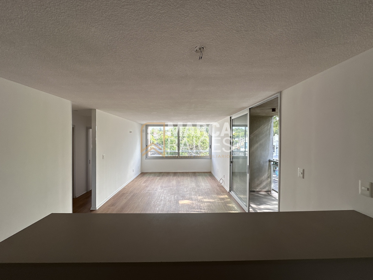 Apartamento ID.699 - Alquiler Apartamento 2 Dormitorios Balcon Cochera Complejo Cerrado Prado Montevideo