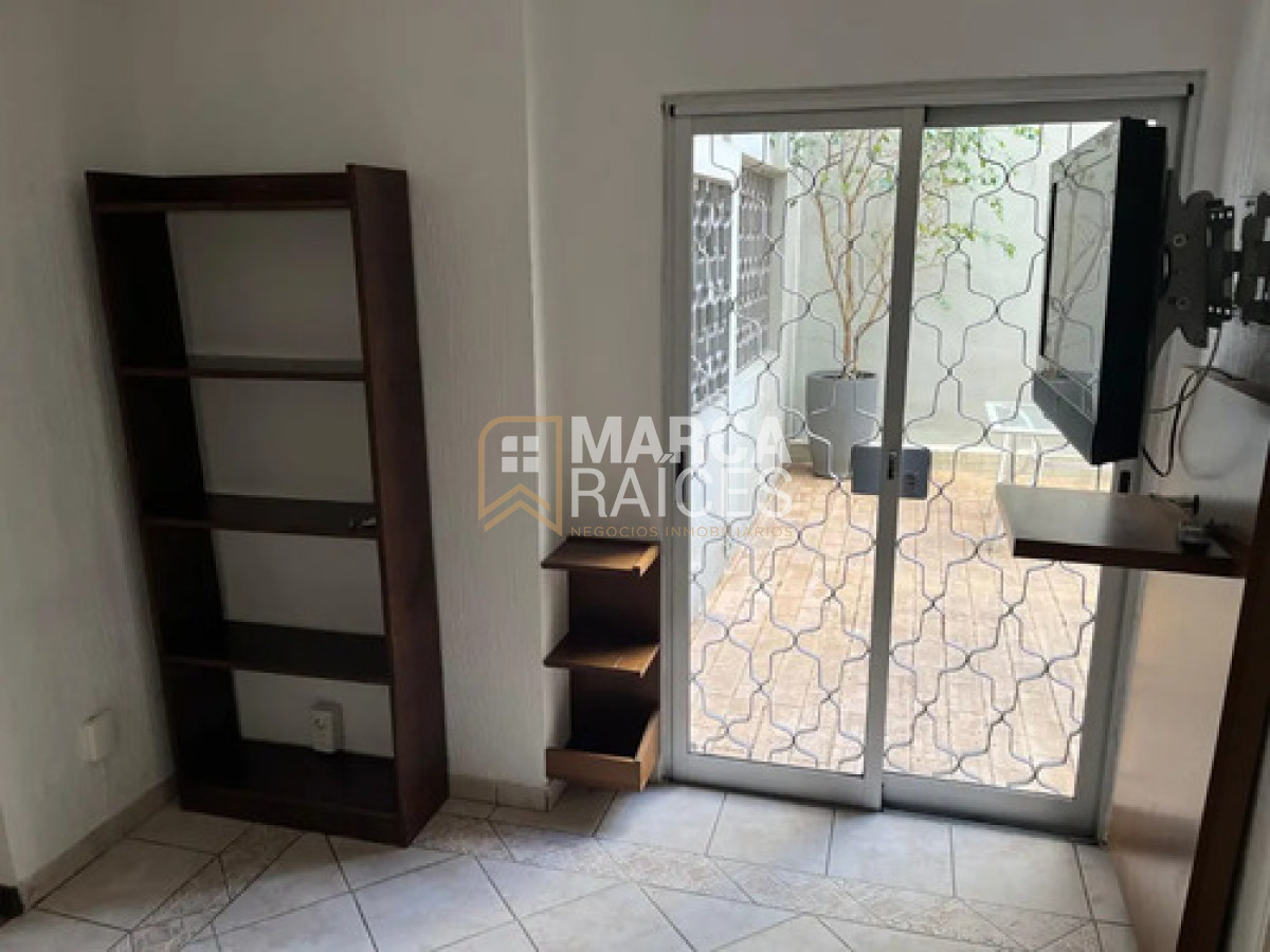 Apartamento ID.2032 - Alquiler Apartamento Con Patio Ideal Para Familias En Pocitos Con Vista A La Rambla! Con 2 Garages