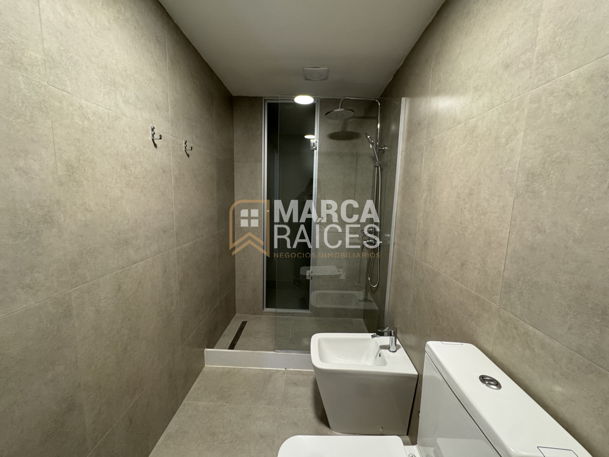 Apartamento ID.1622 - Alquiler Apartamento 1 dormitorio A Estrenar Piso Alto Luminoso Semi Equipado Pocitos Montevideo