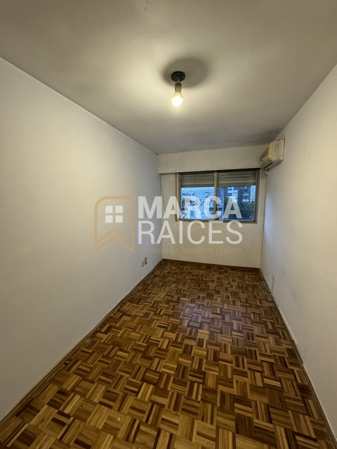 Apartamento ID.718 - Venta Apartamento 2 Dormitorios 2 Baños Con Estacionamiento Centro