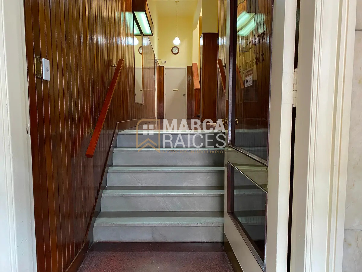 Apartamento ID.1384 - Alquiler Apartamento 1 Dormitorio Amueblado Centro Balcón Montevideo