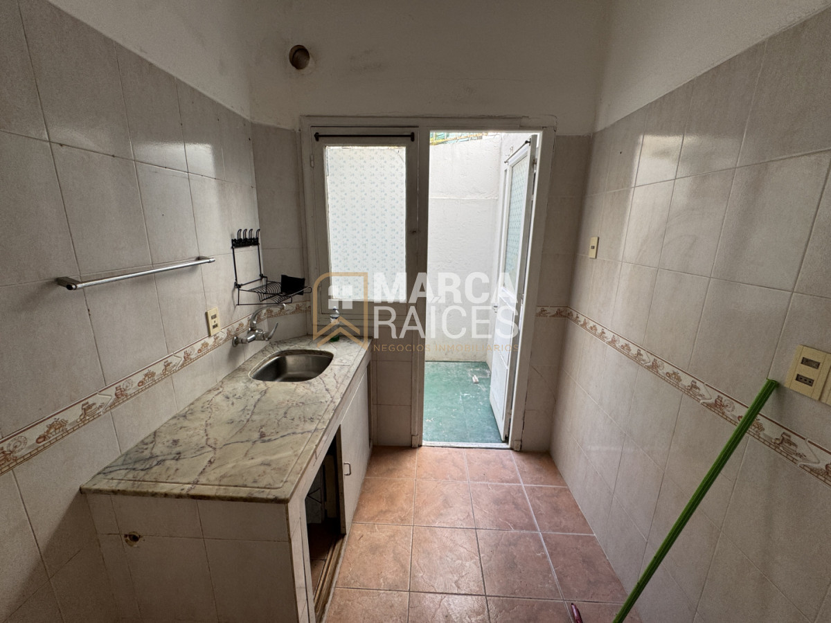 Apartamento ID.559 - Venta Casa 2 Dormitorios con patio Palermo Montevideo 