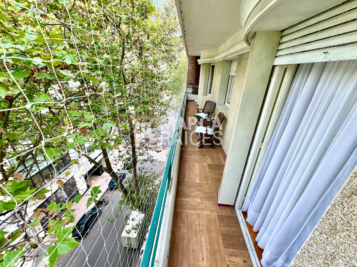 Apartamento ID.1222 - Venta Apartamento 3 Dormitorios 2 Baños Garage Centro Montevideo